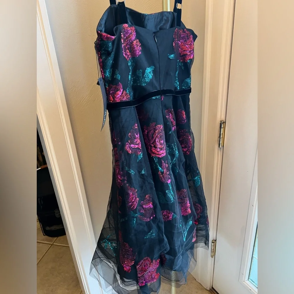 NWT Revolve PARKER BLACK LABEL Midi Beaded Sequin Gown Size 4 Helena Combo $598 - Picture 11 of 11